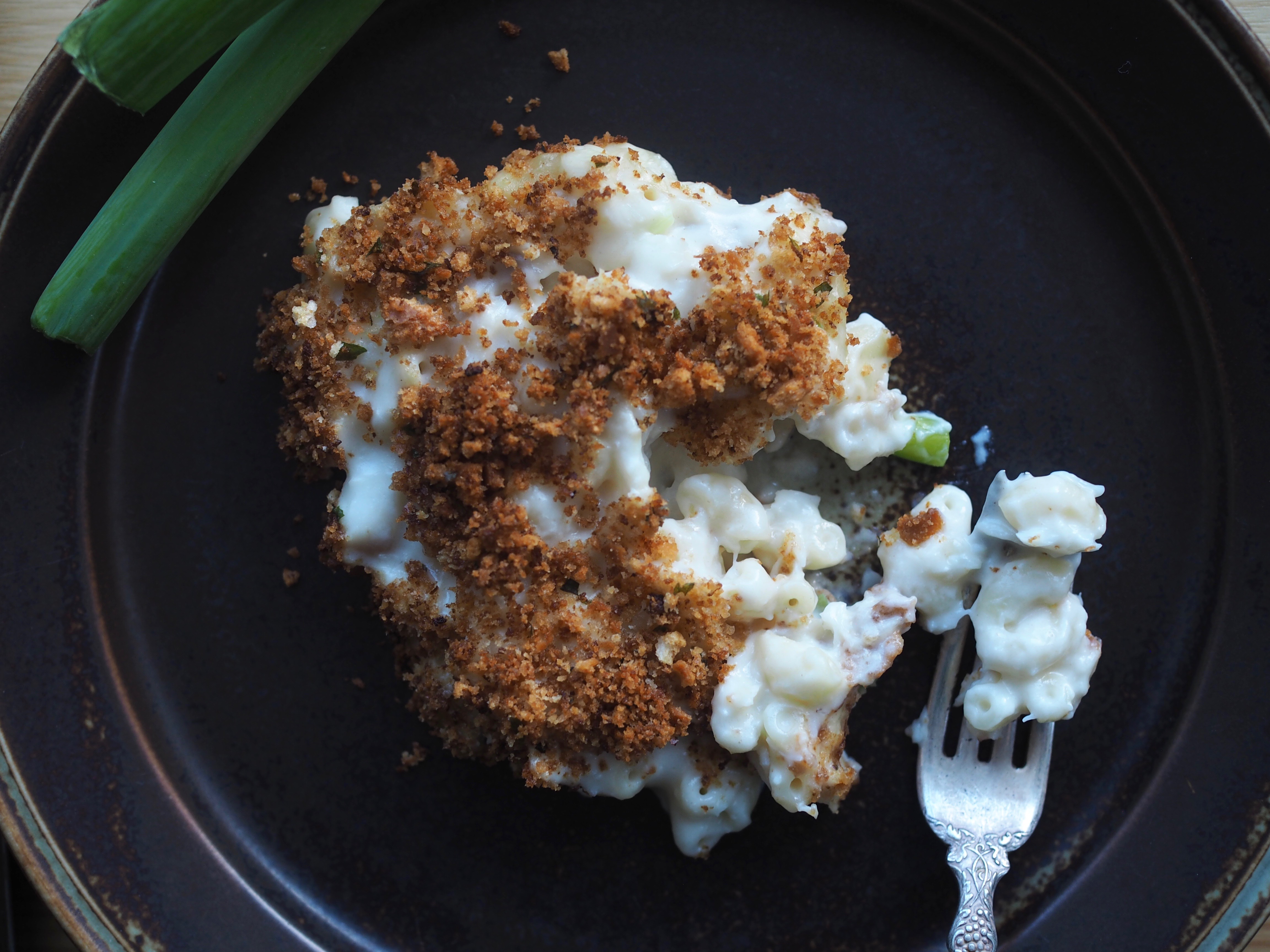 Fiskegrateng (Fish Casserole with Macaroni & Garlicky Breadcrumbs)