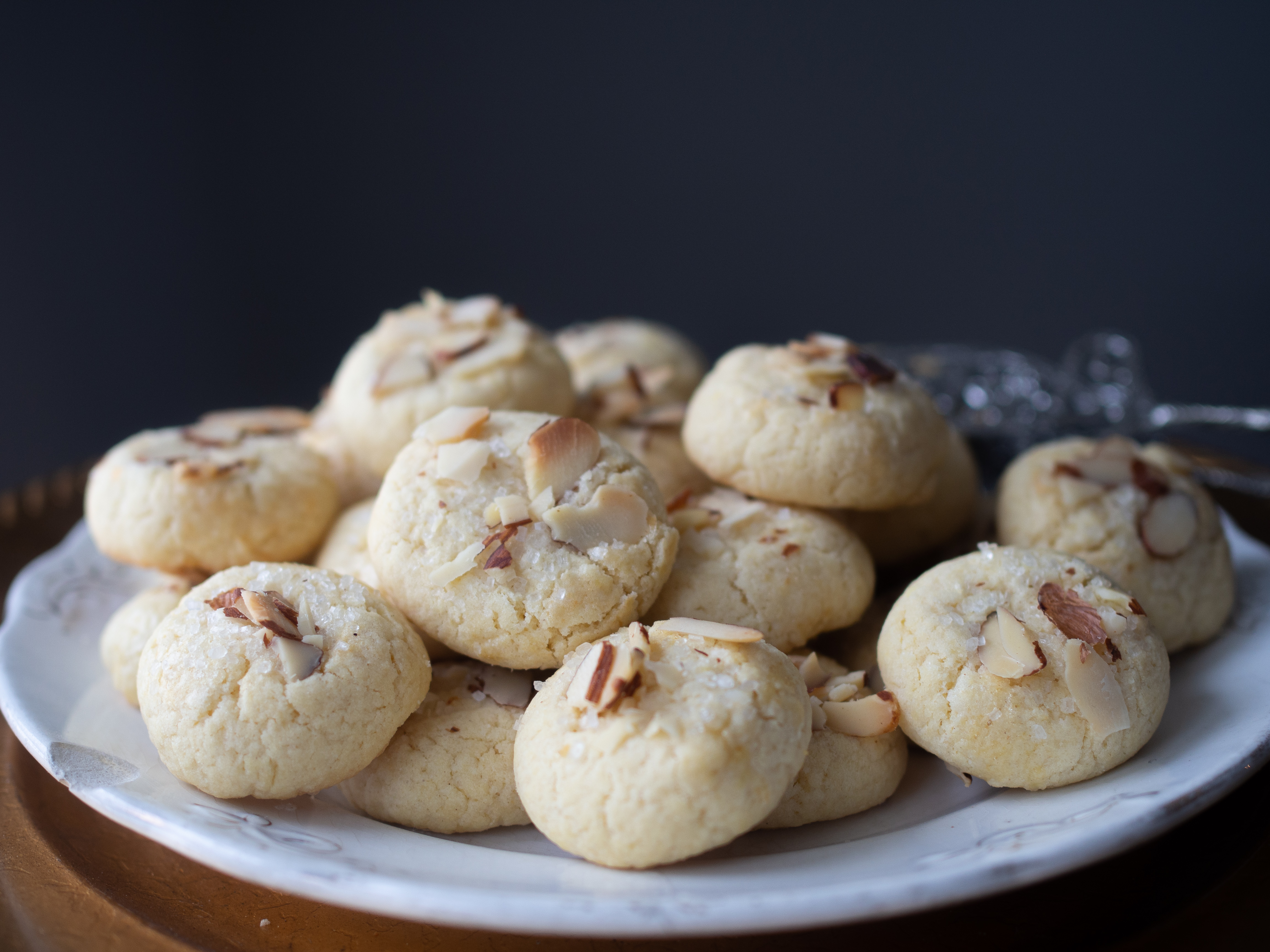 Serinakaker (Norwegian Christmas Cookies)